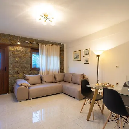 Appartement Meteoron Theasis *