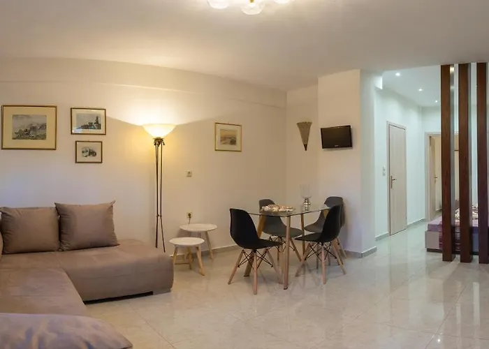 Meteoron Theasis Apartament *