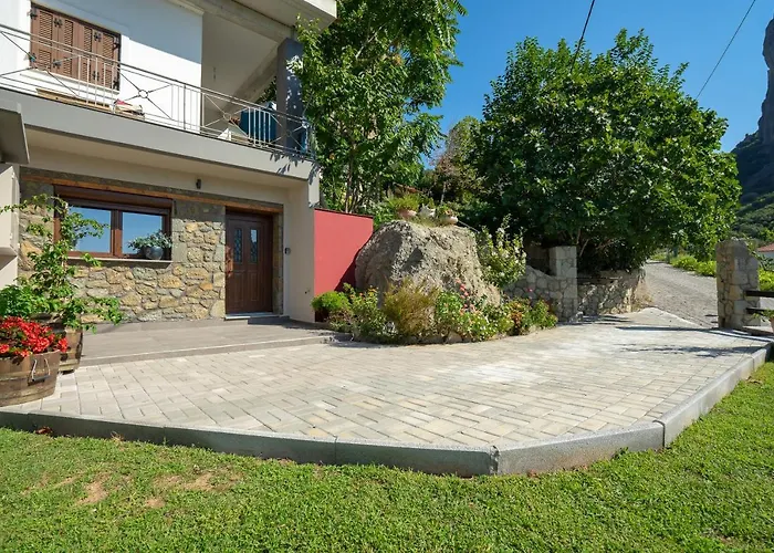 Meteoron Theasis Apartament